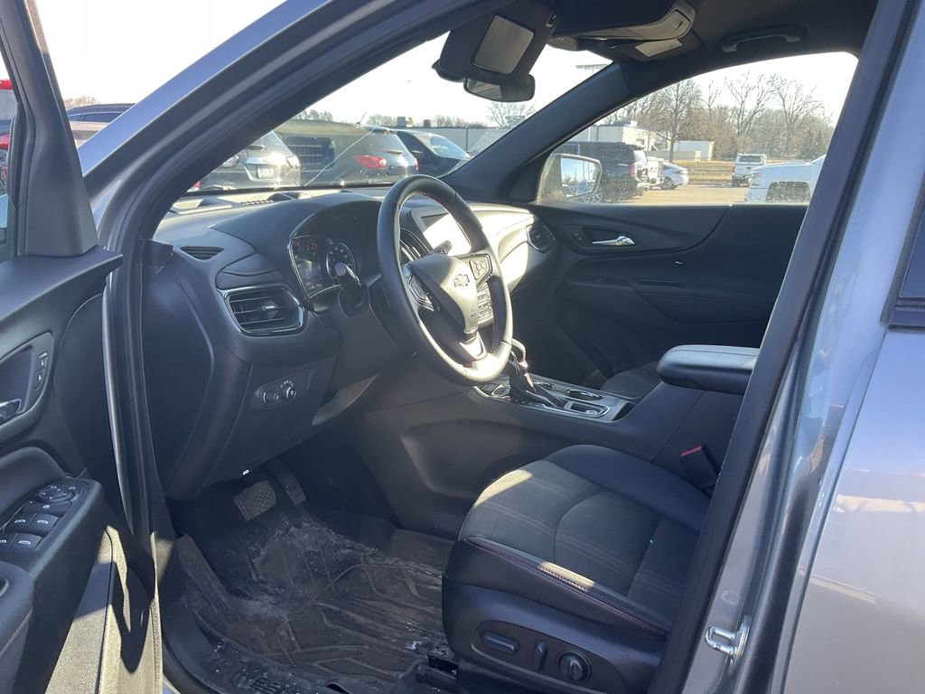 Certified 2023 Chevrolet Equinox RS w/ LPO, Floor Liner Package AWD/4WD image 6