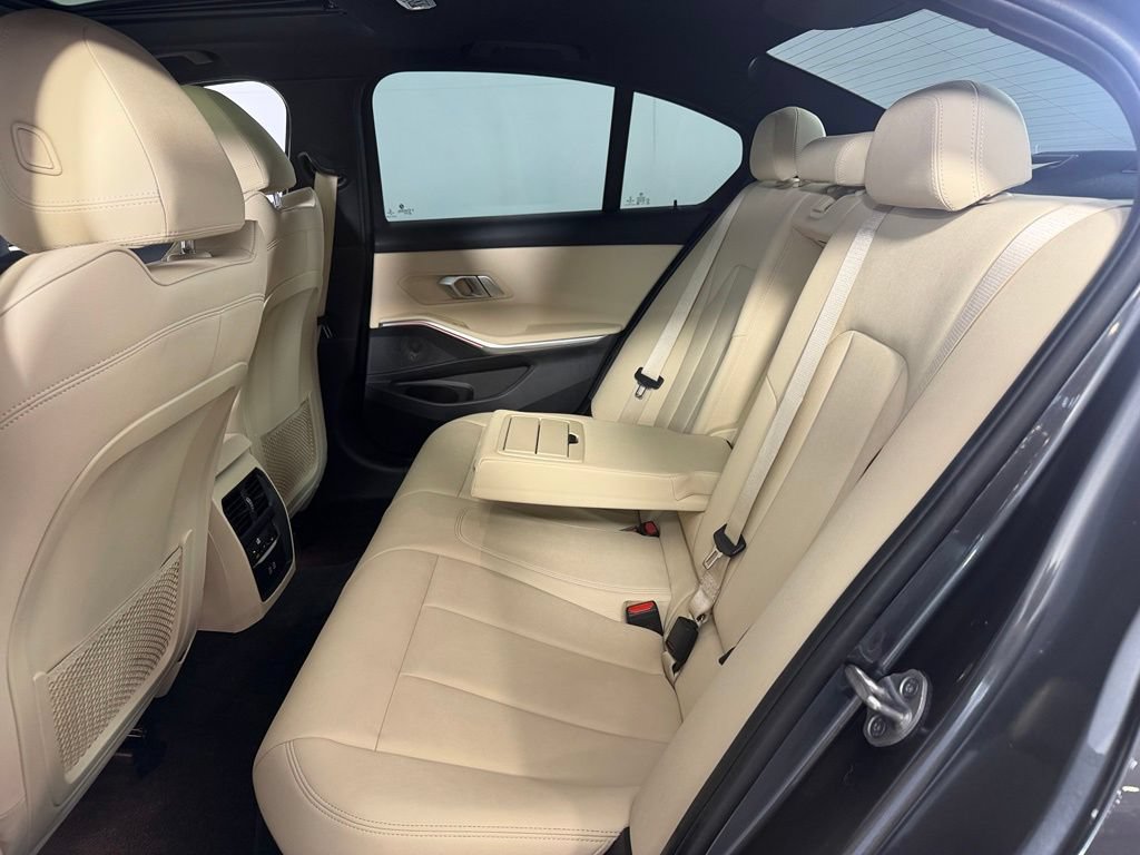 Used 2021 BMW 330i Sedan w/ Convenience Package RWD image 19