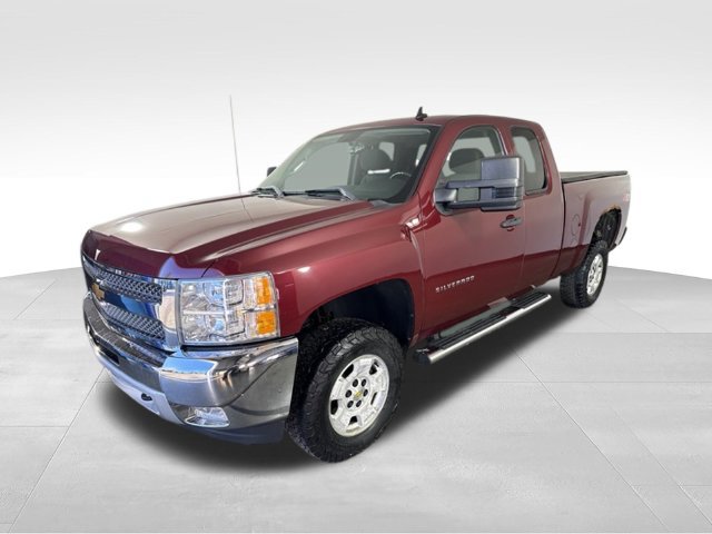 Used 2013 Chevrolet Silverado 1500 LT w/ All-Star Edition AWD/4WD image 3