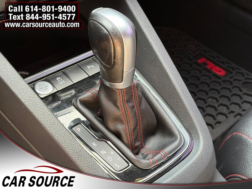 Used 2017 Volkswagen Jetta GLI FWD image 22