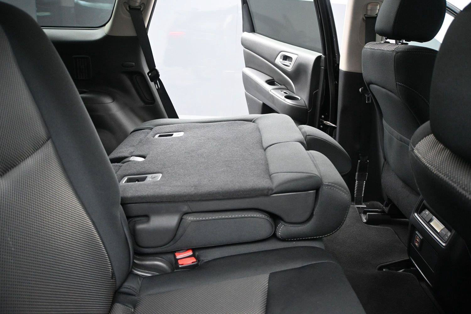 Used 2023 Nissan Rogue SV AWD/4WD image 21