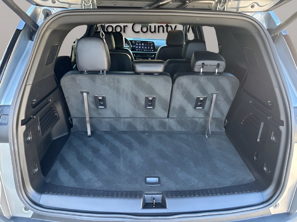 Used 2026 Chevrolet Traverse LT AWD/4WD image 31