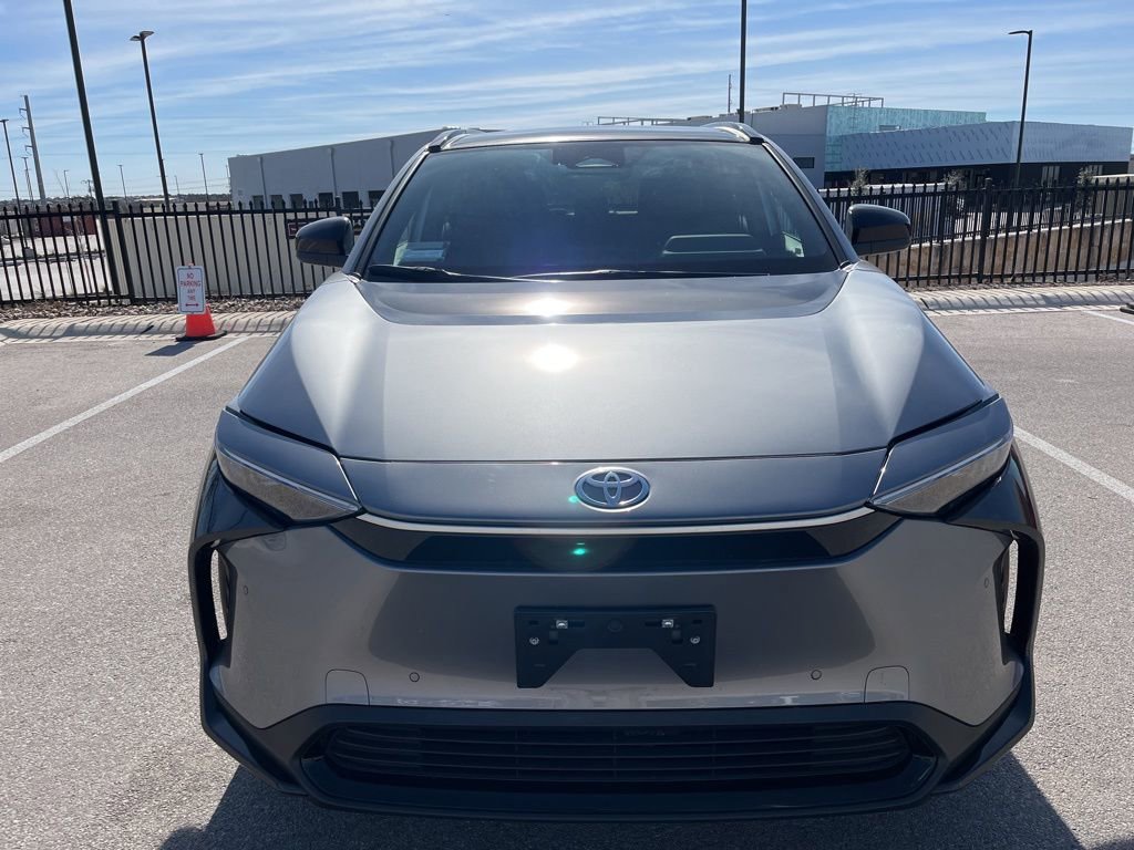 Used 2024 Toyota bZ4X XLE video 2