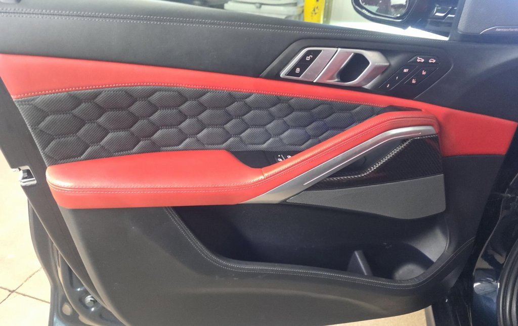 Used 2022 BMW X6 M Base w/ Competition Package image 11