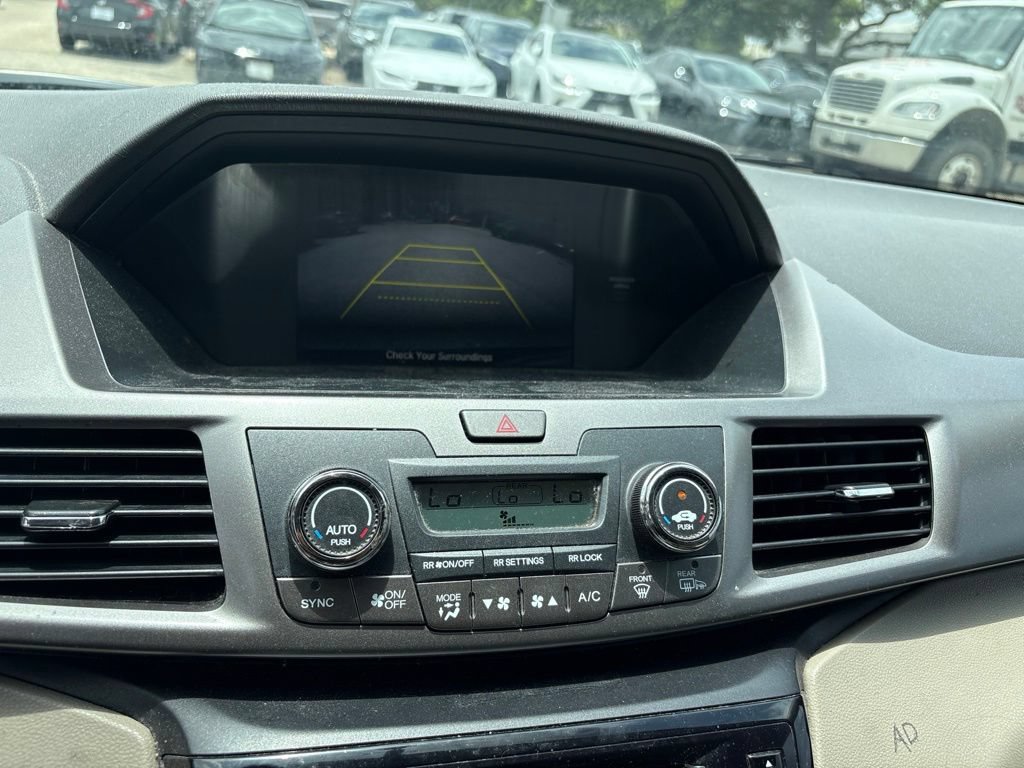 Used 2016 Honda Odyssey SE image 14