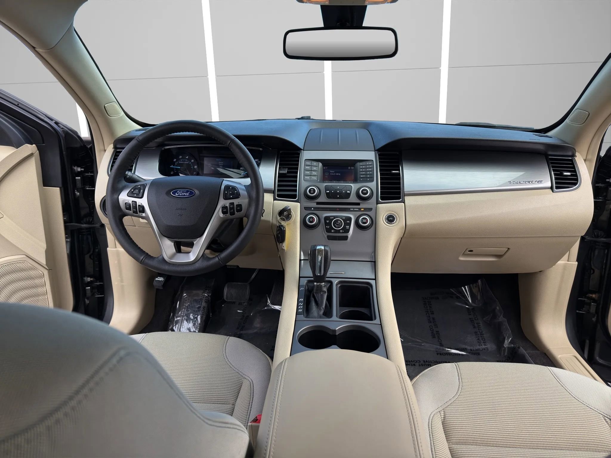 Used 2018 Ford Taurus SEL image 16