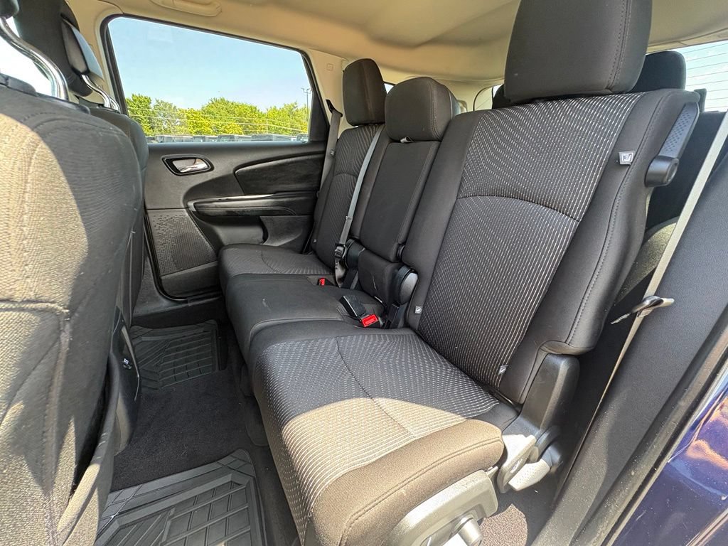 Used 2020 Dodge Journey SE FWD image 25