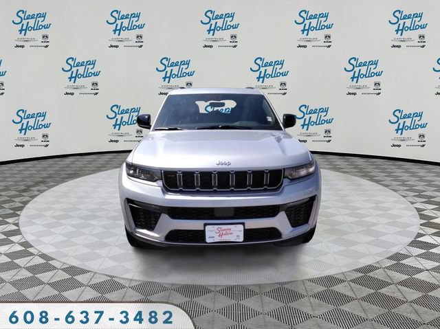 New 2026 Jeep Grand Cherokee Limited AWD/4WD image 2