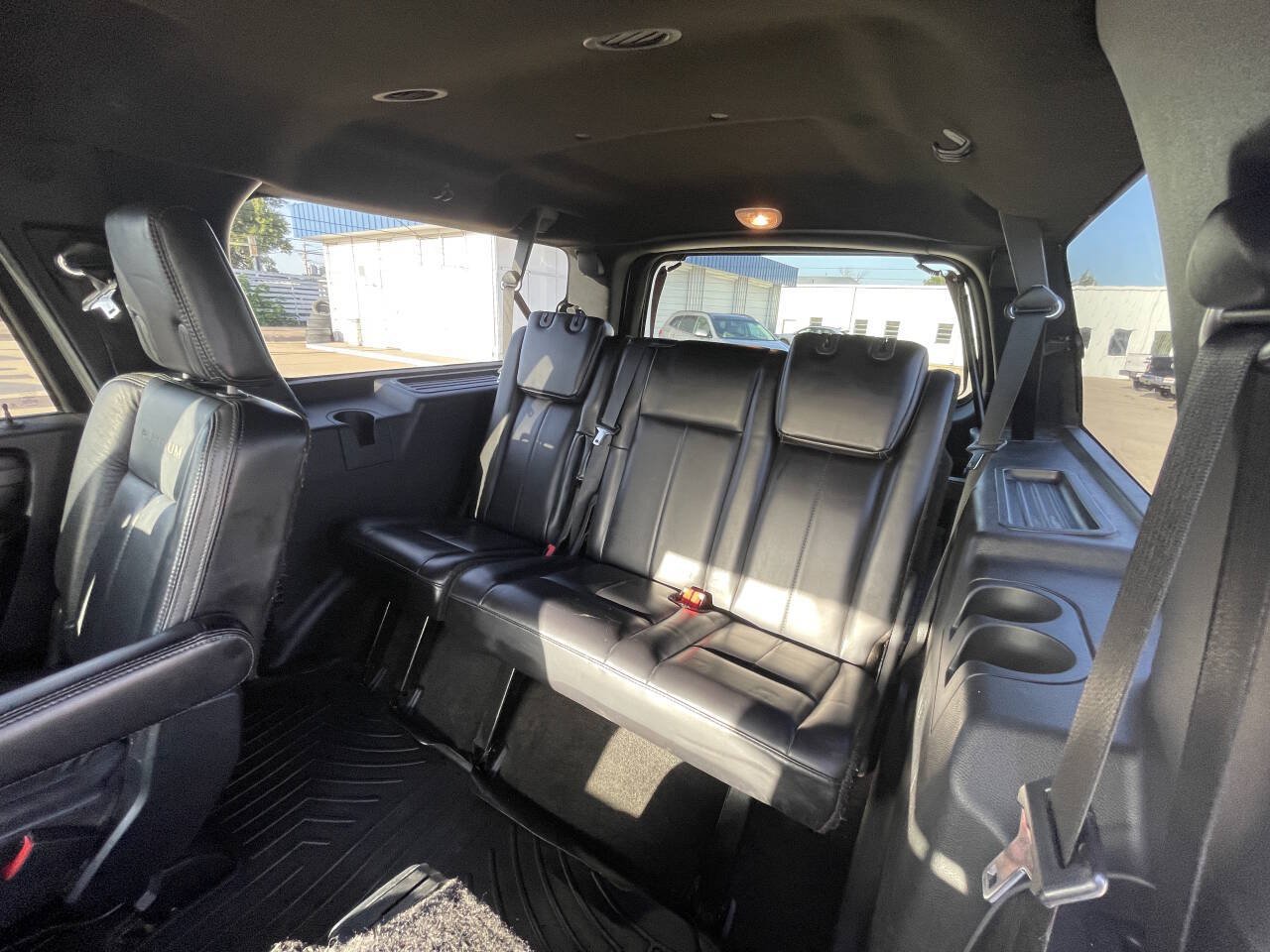 Used 2017 Ford Expedition EL Platinum AWD/4WD image 23