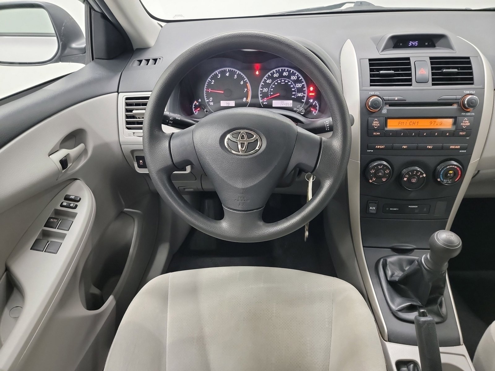 Used 2013 Toyota Corolla L FWD image 16