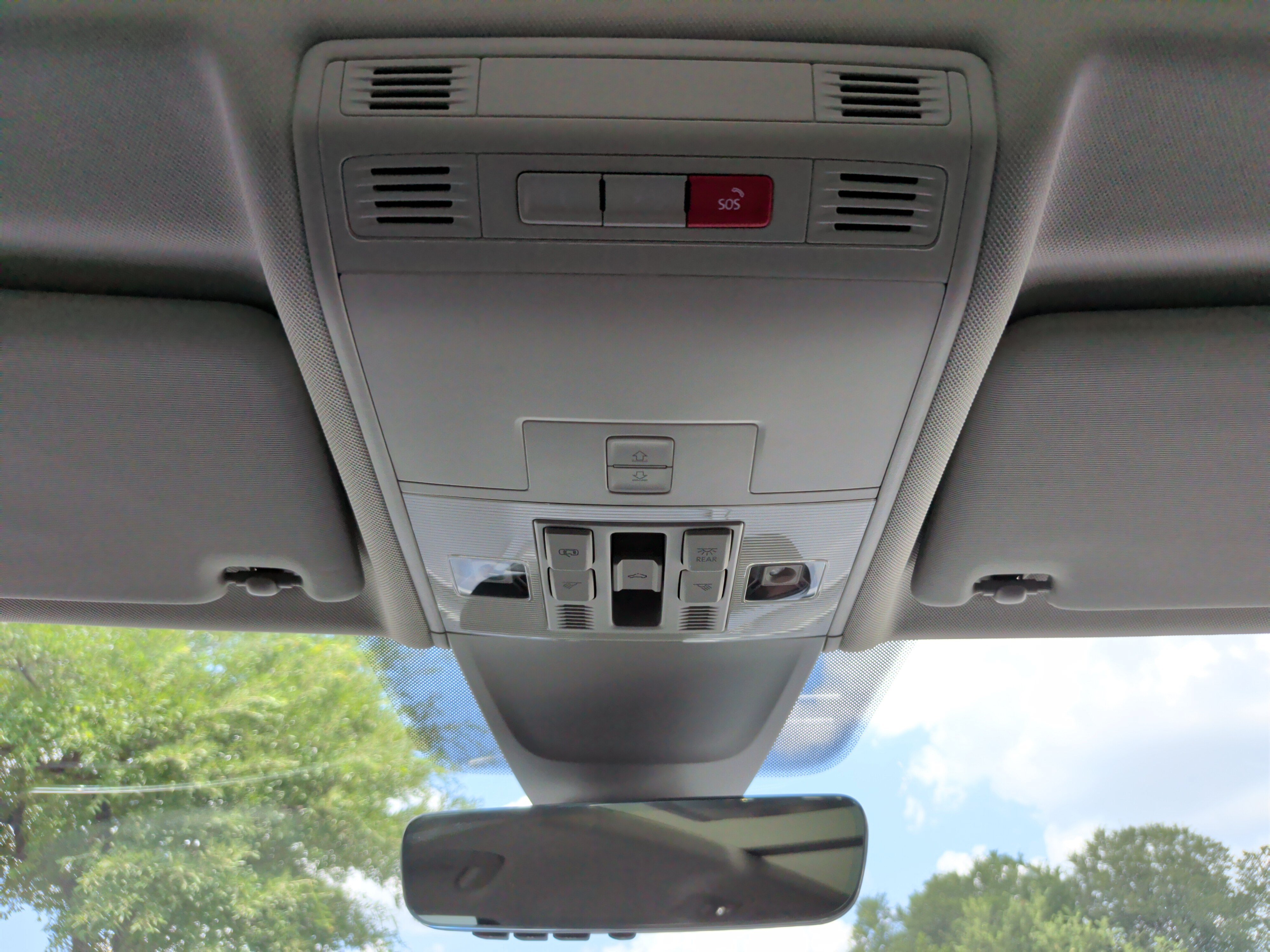 Used 2024 Volkswagen Tiguan Wolfsburg Edition FWD image 30
