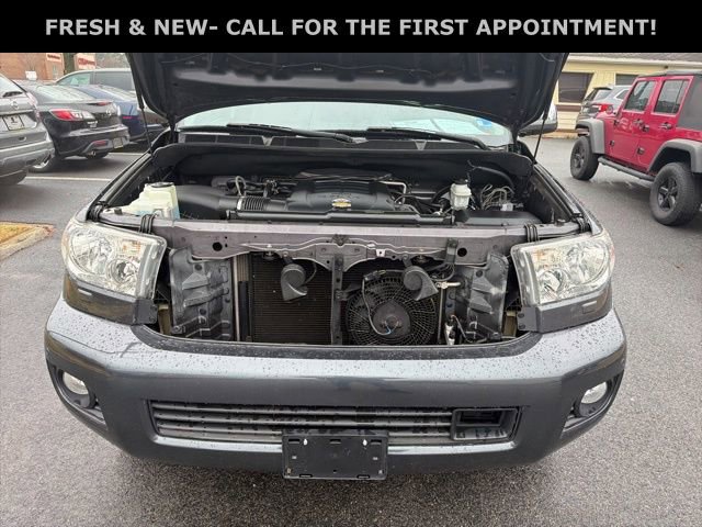 Used 2014 Toyota Sequoia Platinum image 10