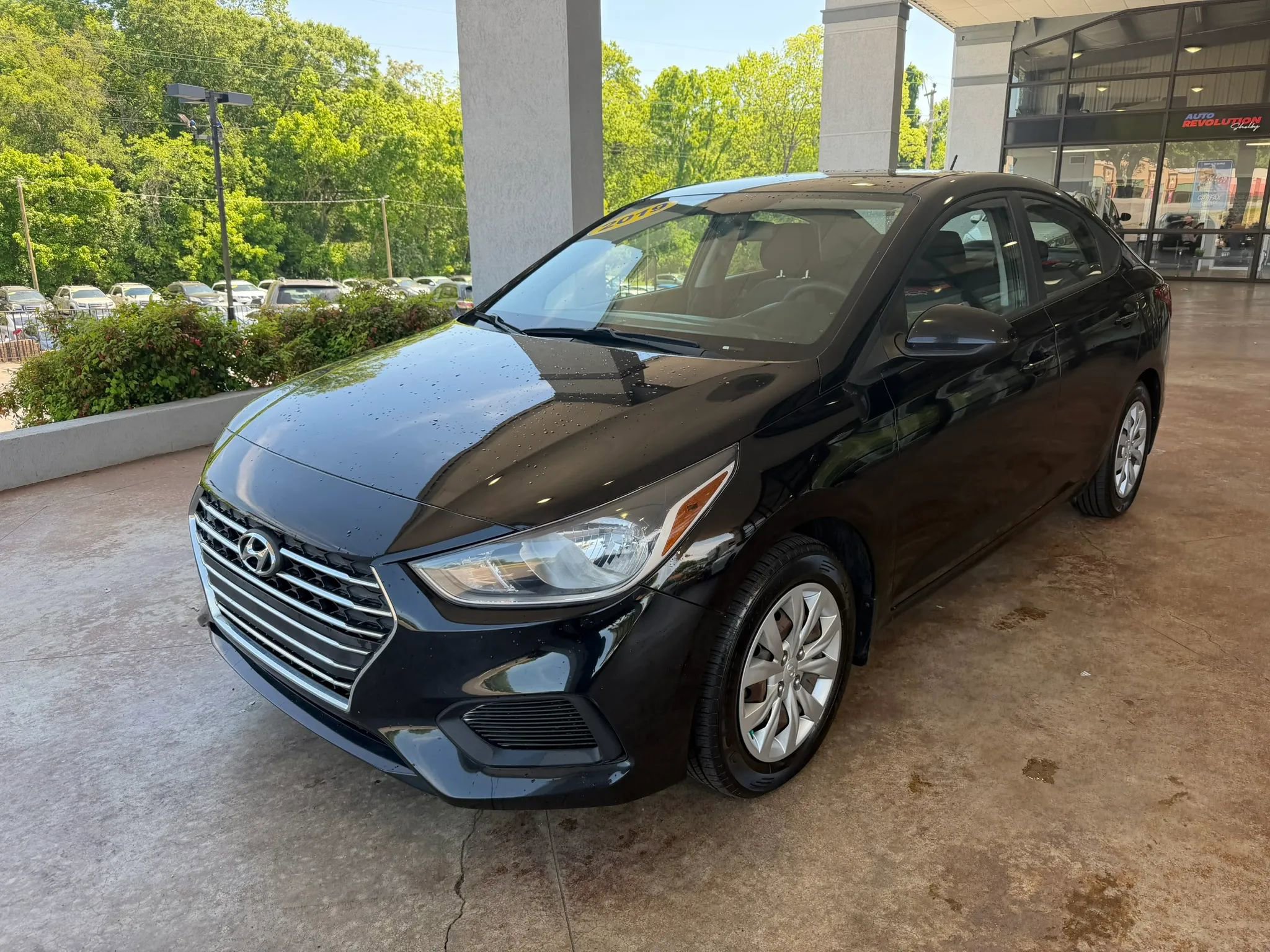 Used 2019 Hyundai Accent SE FWD image 3