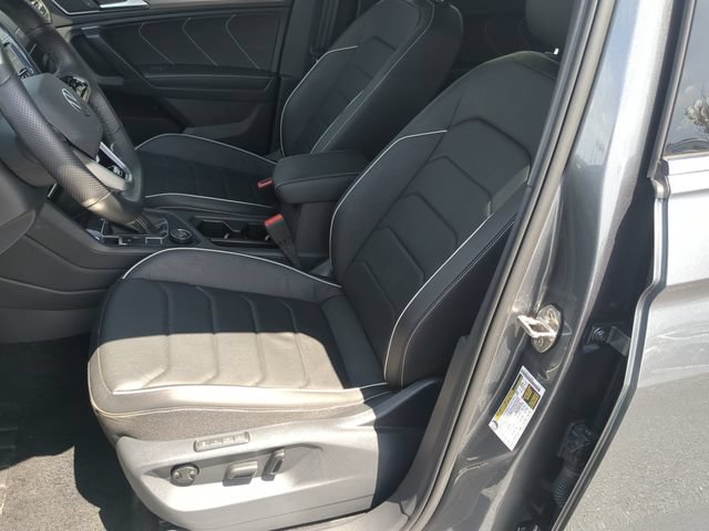 Used 2023 Volkswagen Tiguan SEL R-Line AWD/4WD image 23