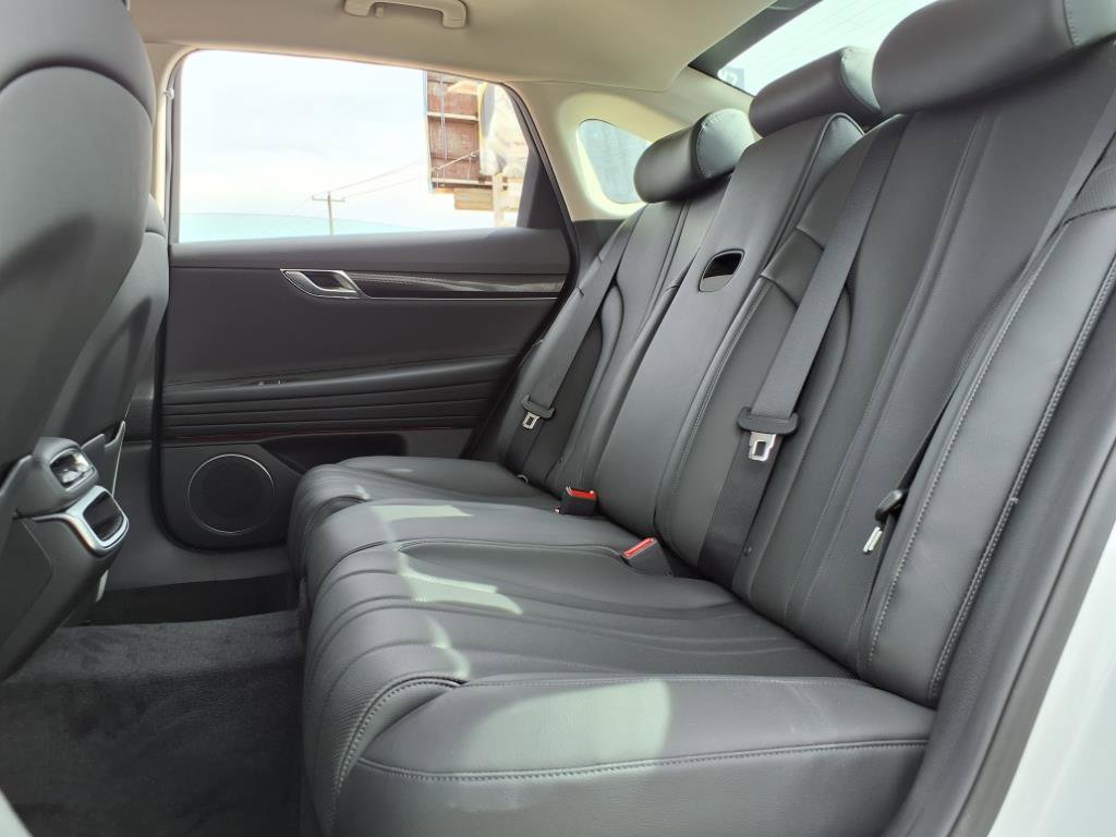 New 2025 Genesis G80 2.5T image 14