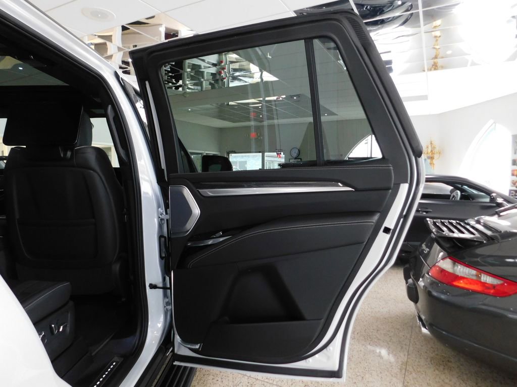 Used 2026 Cadillac Escalade V AWD/4WD image 97