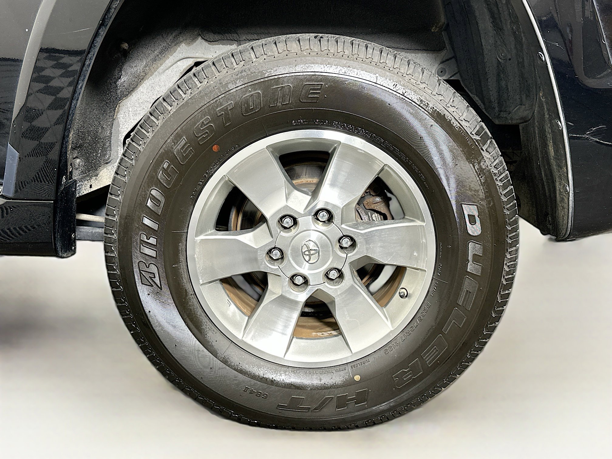 Used 2013 Toyota 4Runner SR5 w/ Convenience Pkg image 11