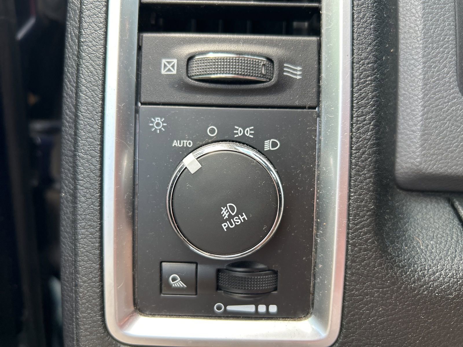 Used 2014 RAM 1500 Big Horn image 25