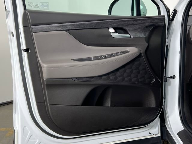 Used 2020 Hyundai Santa Fe SE image 16