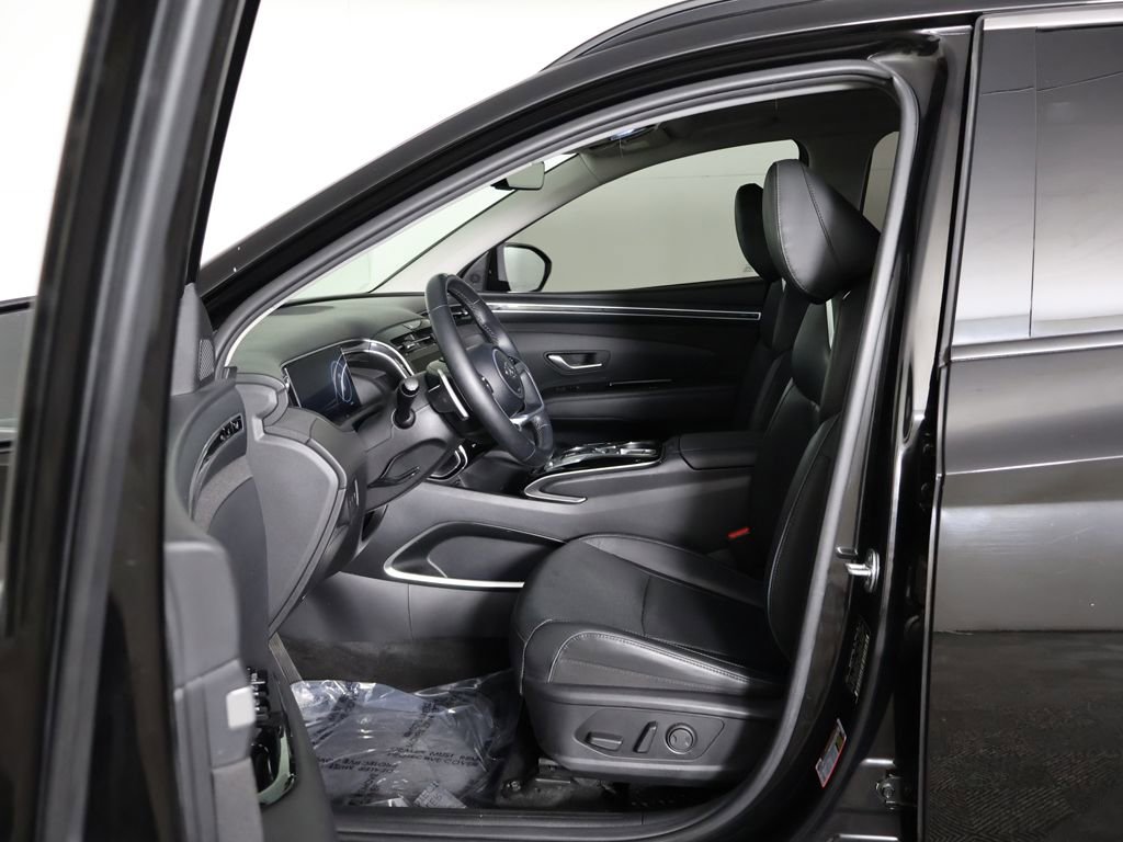 Used 2023 Hyundai Tucson Limited AWD/4WD image 32
