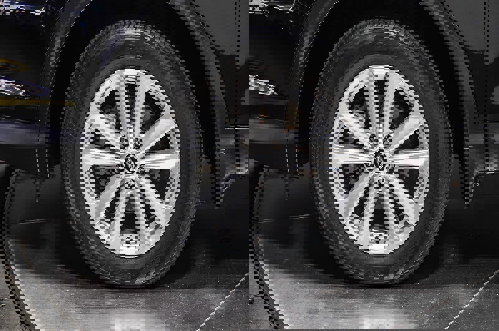 Used 2019 Nissan Rogue Sport S w/ Appearance Package FWD image 5