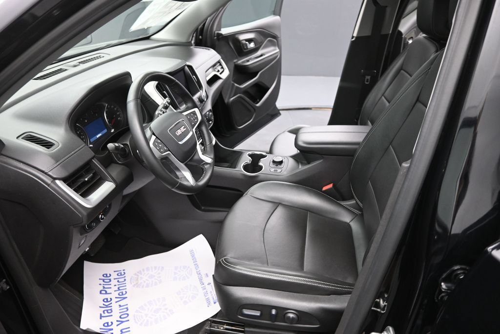 Used 2024 GMC Terrain SLT AWD/4WD image 18