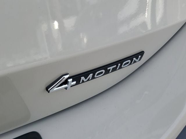 New 2026 Volkswagen Tiguan SEL R-Line AWD/4WD image 7