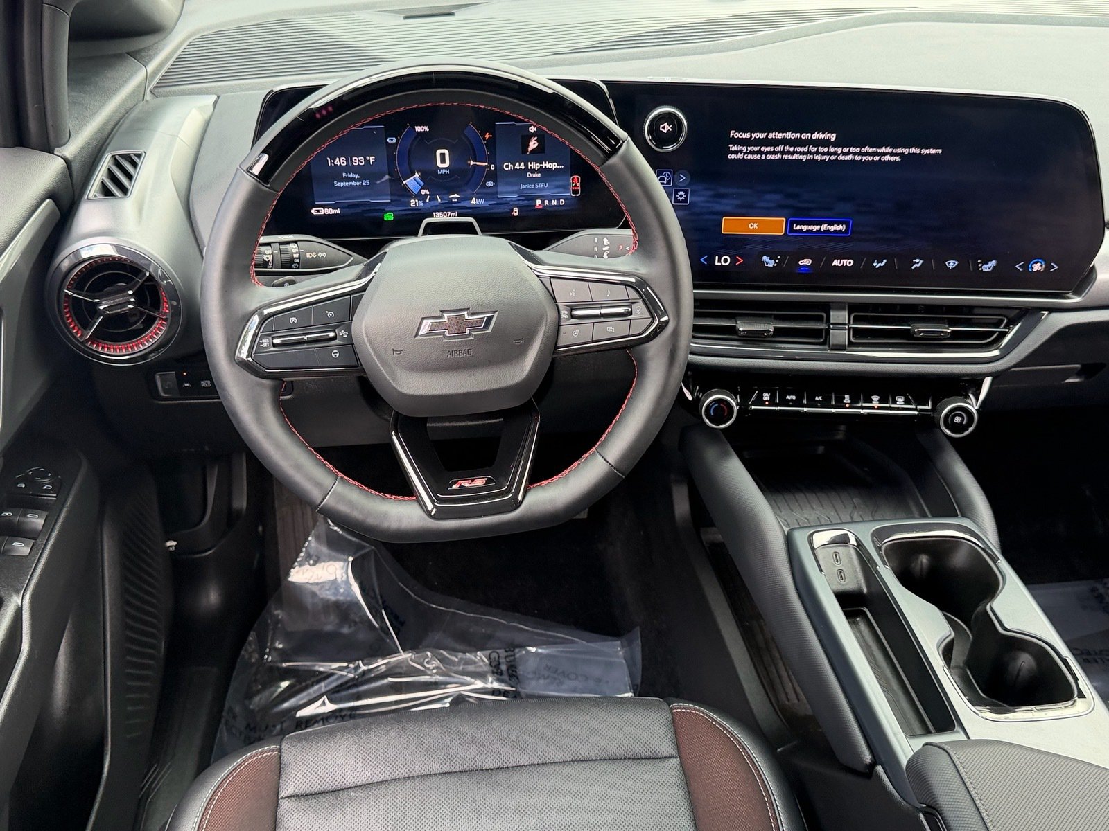 Used 2024 Chevrolet Equinox EV RS FWD image 13