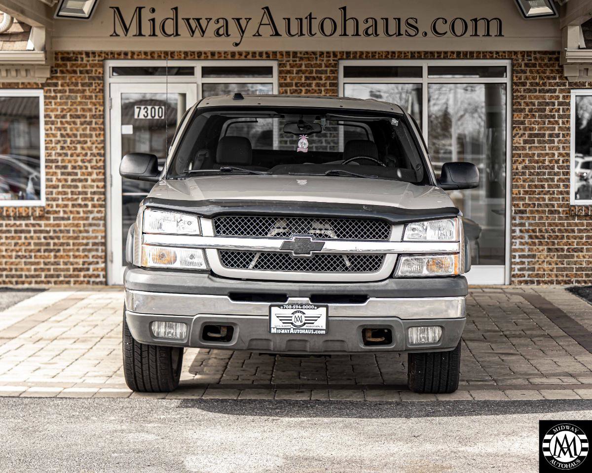 Used 2004 Chevrolet Avalanche 4x4 w/ Preferred Equipment Group image 19