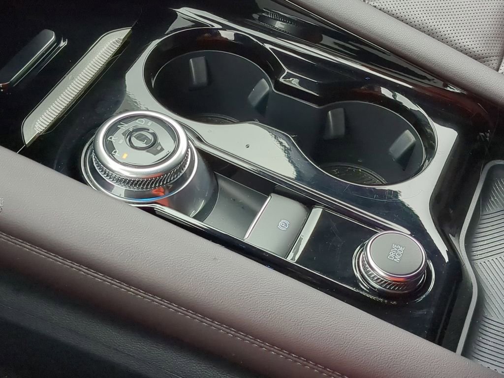 Used 2025 Ford Explorer Platinum w/ LUX Leather Package image 20