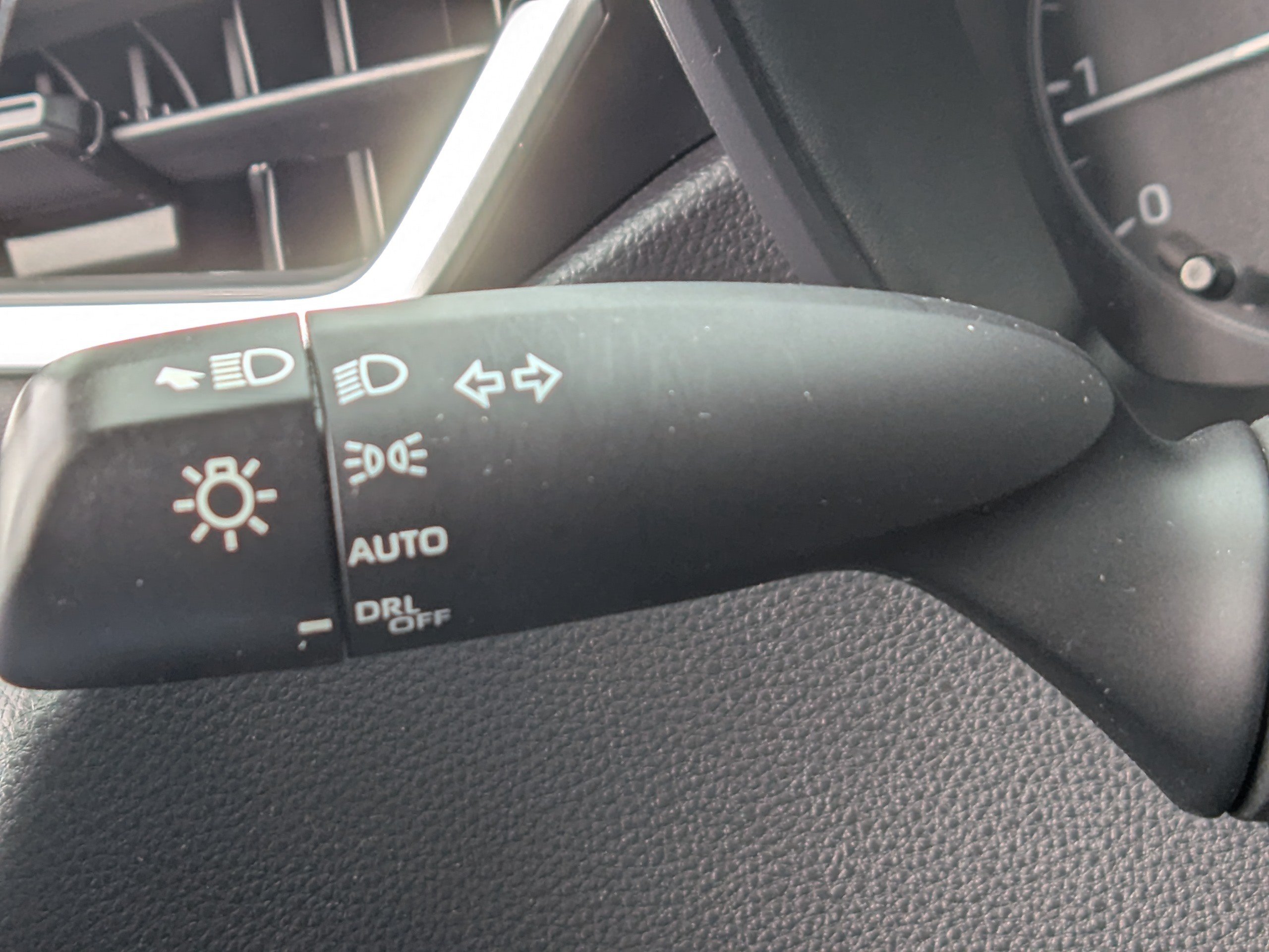 Used 2024 Toyota Corolla LE FWD image 27