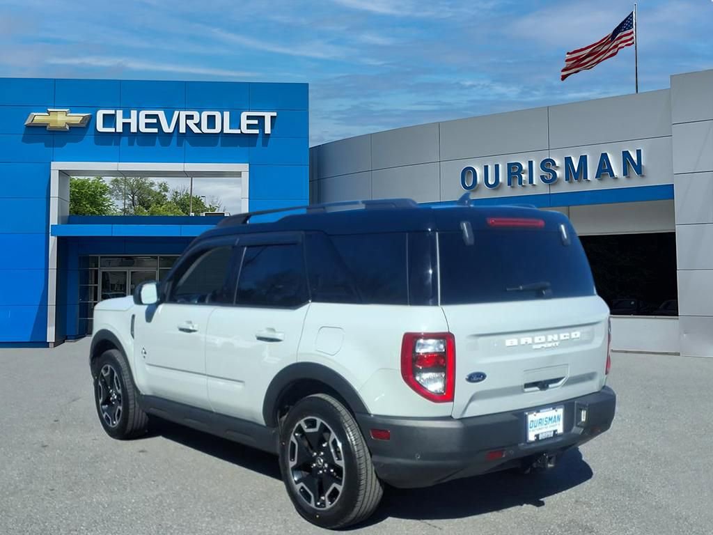 Used 2021 Ford Bronco Sport Outer Banks w/ Outer Banks Package image 3