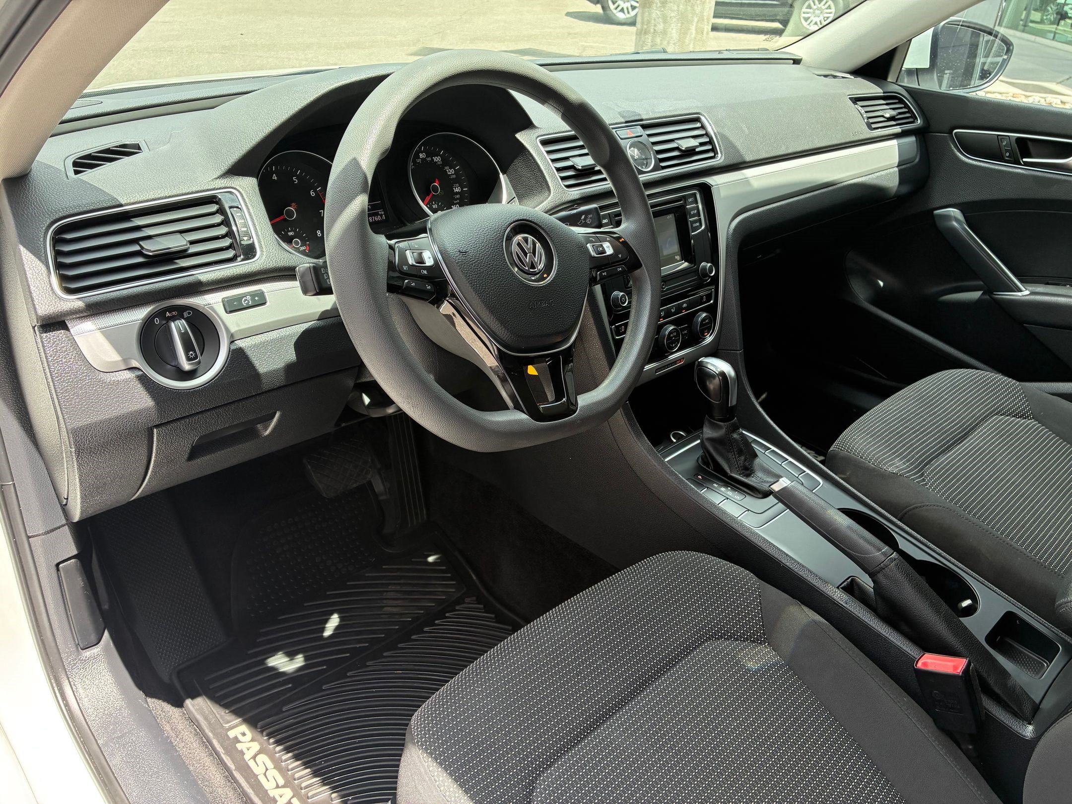 Used 2017 Volkswagen Passat 1.8T S FWD image 14