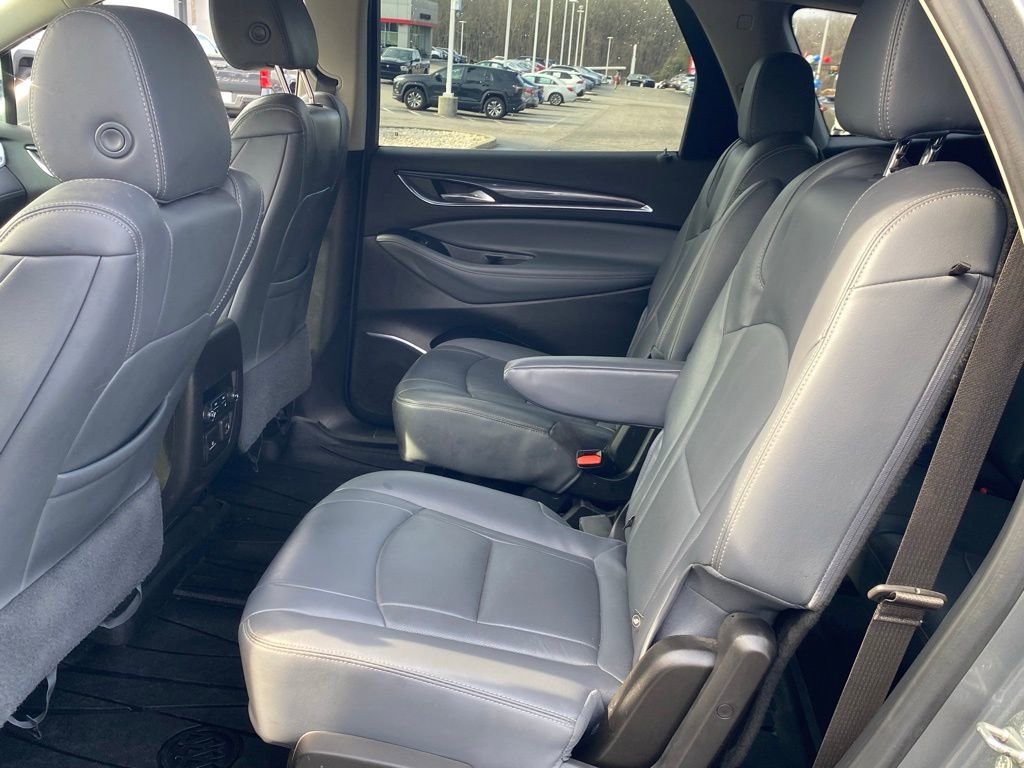 Used 2020 Buick Enclave Premium w/ Sun and Sites Package image 9