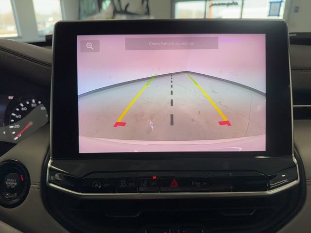 Used 2025 Jeep Compass Limited image 39