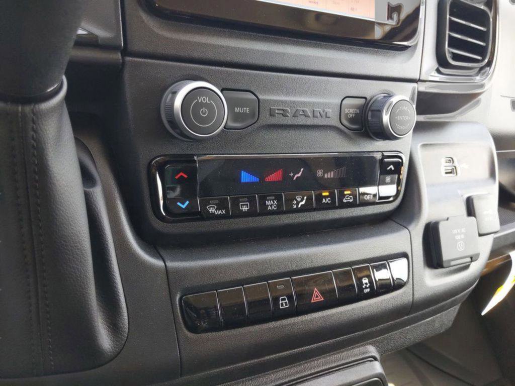 New 2026 RAM ProMaster 3500 w/ Convenience Group FWD image 37