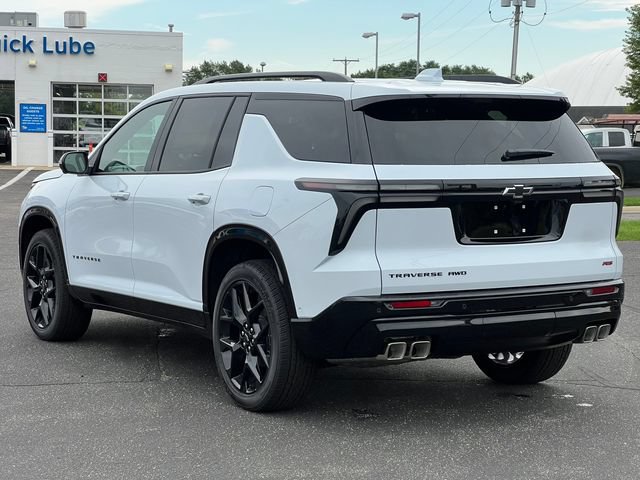 New 2026 Chevrolet Traverse RS w/ LPO, Floor Liner Package AWD/4WD image 11