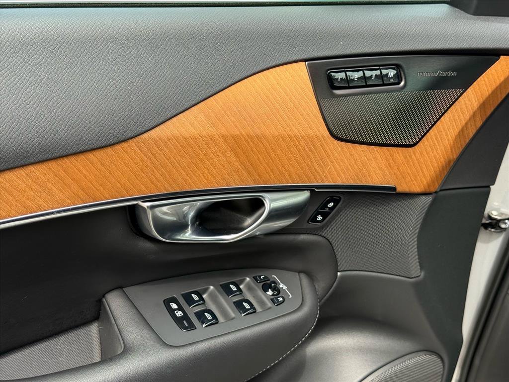 Certified 2023 Volvo XC90 B6 Plus w/ Protection Package Premier AWD/4WD image 16