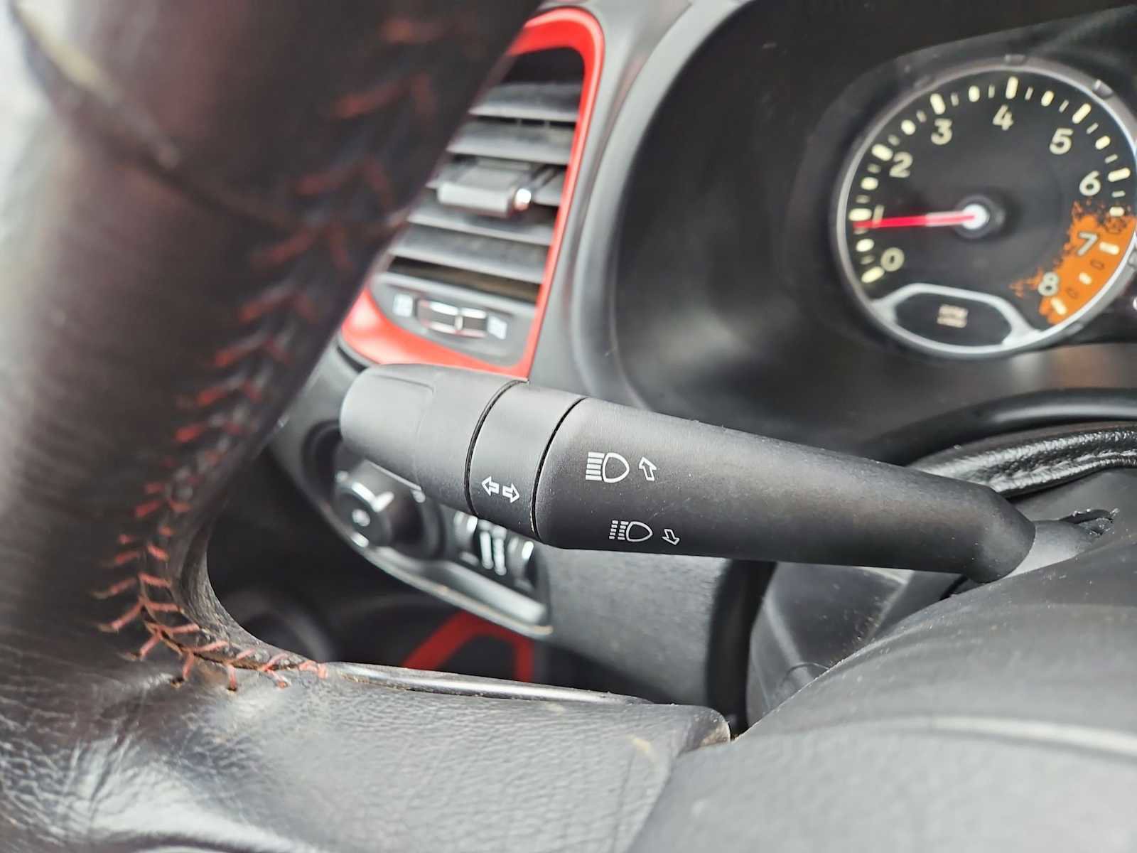 Used 2015 Jeep Renegade Trailhawk w/ Popular Equipment Group AWD/4WD image 26