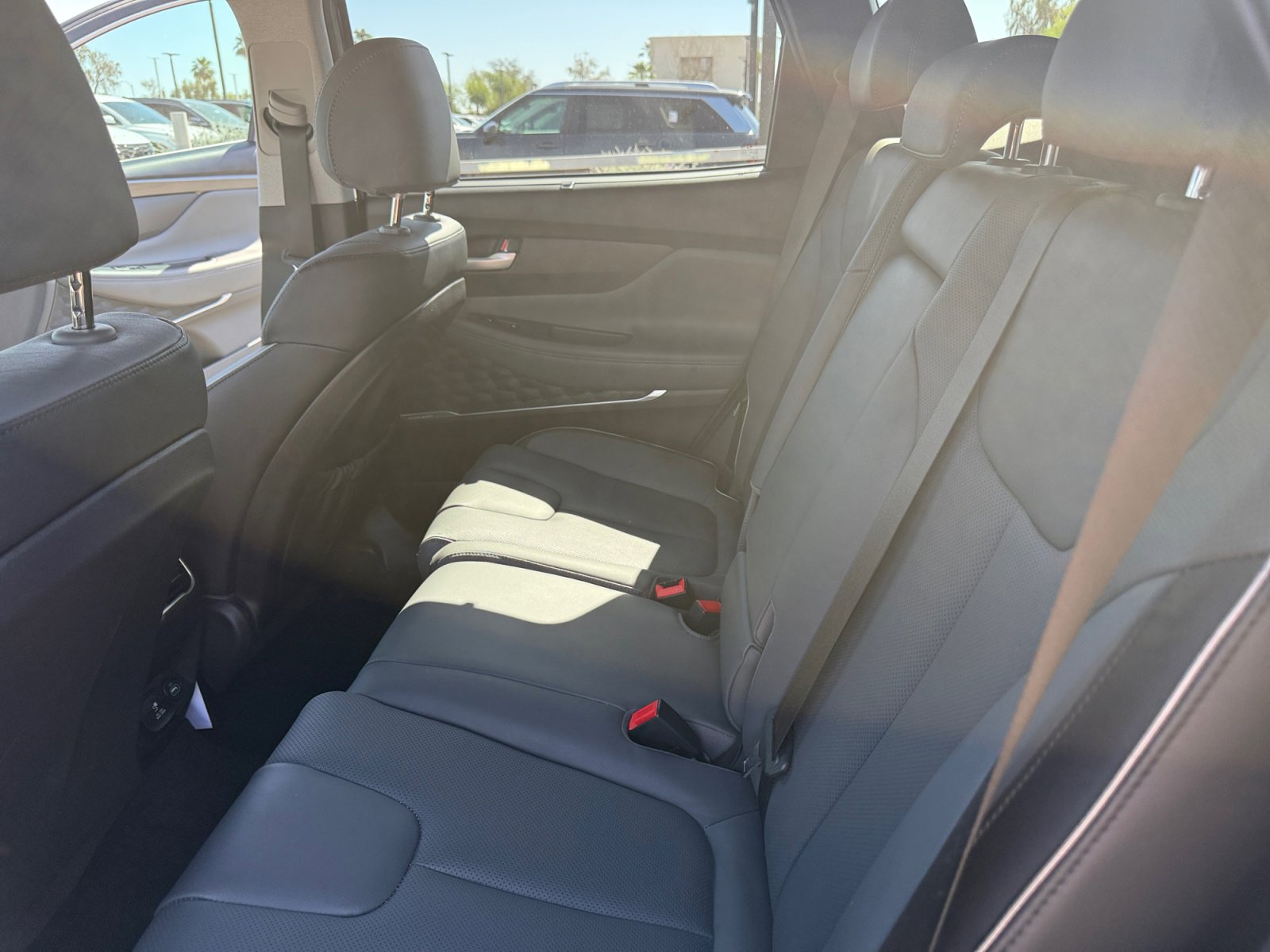 Used 2023 Hyundai Santa Fe Limited AWD/4WD image 17