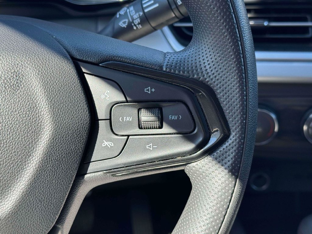 Used 2024 Chevrolet Trax LS FWD image 23