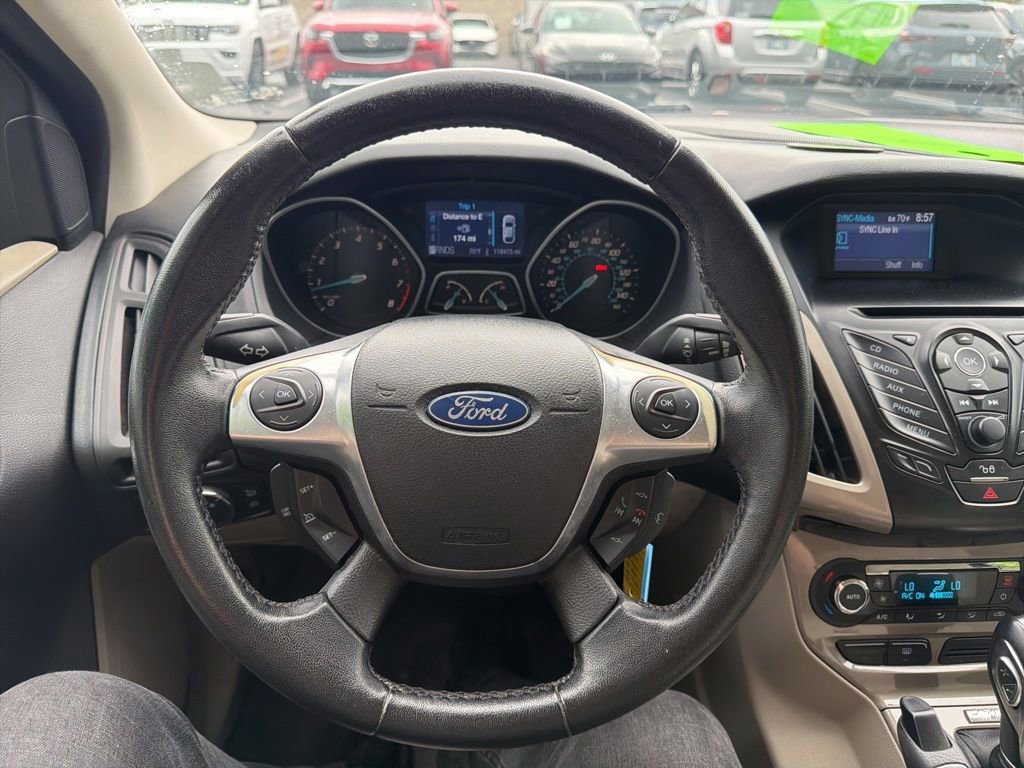 Used 2012 Ford Focus SEL FWD image 11