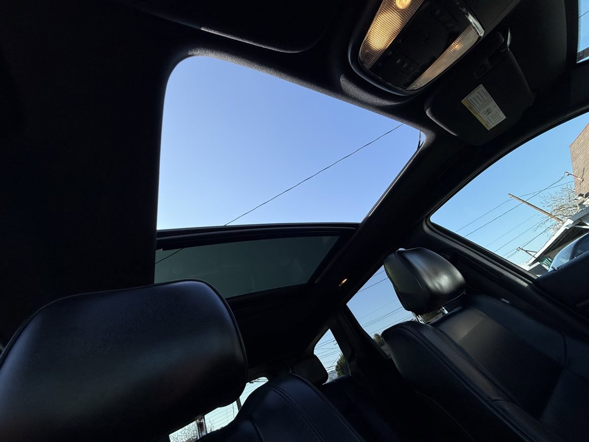 Used 2015 Jeep Grand Cherokee High Altitude image 17