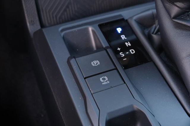 Certified 2024 Toyota Tacoma SR image 18