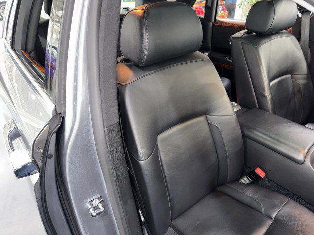 Used 2010 Rolls-Royce Ghost RWD image 58