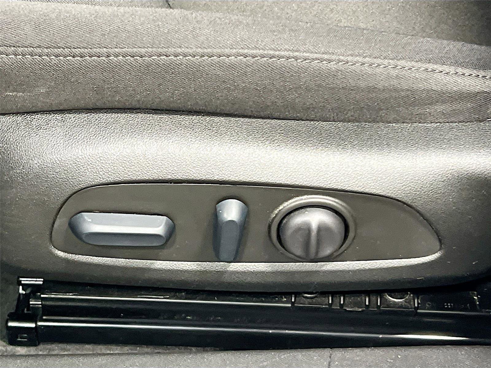 Used 2025 Chevrolet Malibu LT image 20