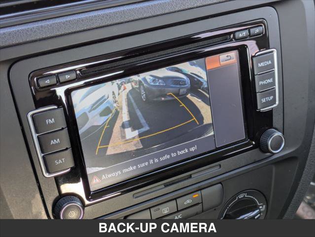 Used 2015 Volkswagen Jetta S image 14