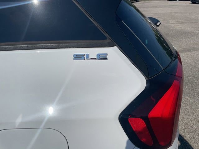 Used 2020 GMC Terrain SLE w/ Driver Convenience Package FWD image 4
