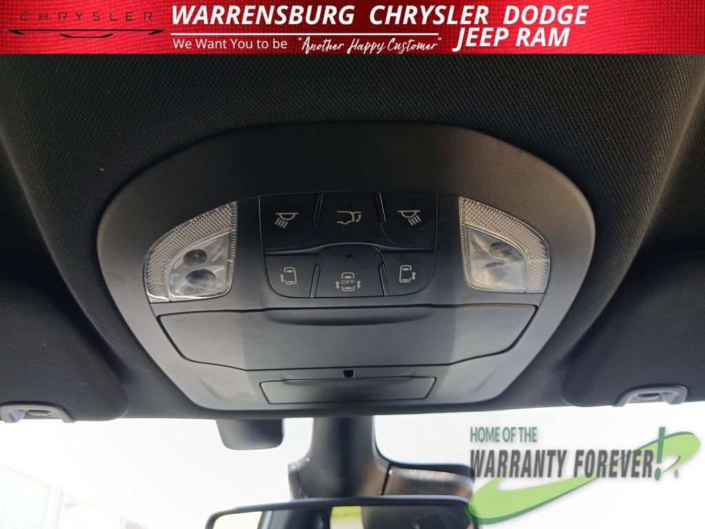 Used 2021 Chrysler Pacifica Touring-L w/ Uconnect Theater Family Group AWD/4WD image 28
