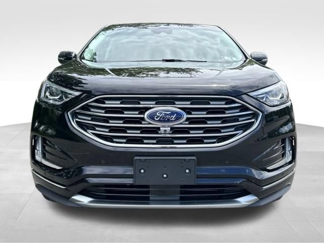 Used 2019 Ford Edge Titanium w/ Equipment Group 301A AWD/4WD image 8